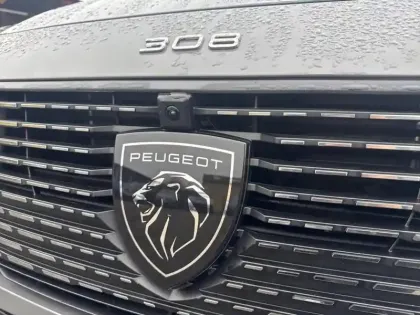 Photo 24 Peugeot 308  Hybrid 145 e-DCS6 Allure