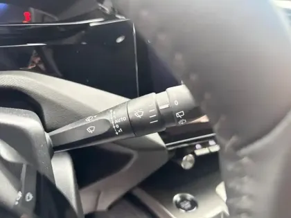 Photo 17 Peugeot 308  Hybrid 145 e-DCS6 Allure