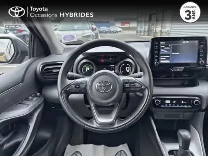 Photo 8 Toyota Yaris  116h Design