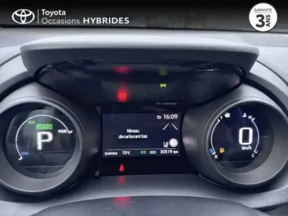 Photo 13 Toyota Yaris  116h Design