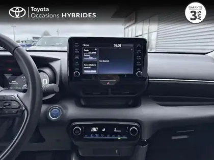 Photo 14 Toyota Yaris  116h Design