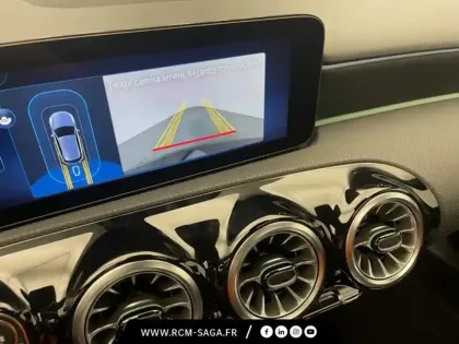 Photo 12 Mercedes Classe A 200 d AMG Line