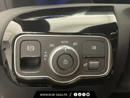 Photo 17 Mercedes Classe A 200 d AMG Line