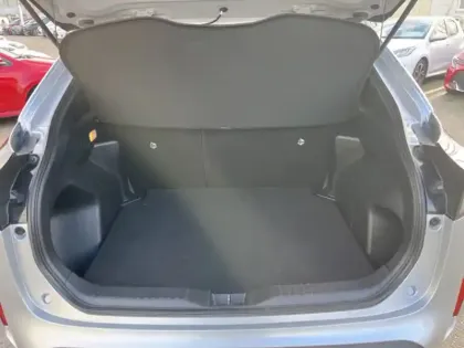 Photo 8 Toyota Yaris Hybride 1.5 HYBRID 116H DESIGN AUTO 2WD