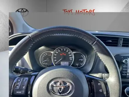 Photo 17 Toyota Yaris 70 VVT-i France