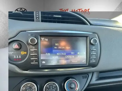 Photo 19 Toyota Yaris 70 VVT-i France