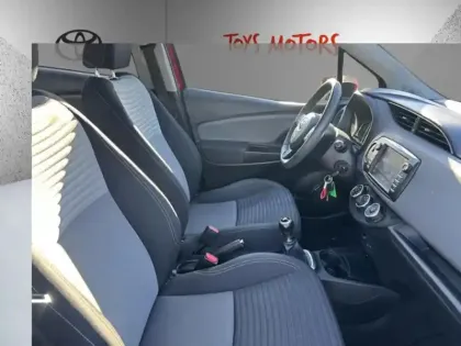 Photo 8 Toyota Yaris 70 VVT-i France