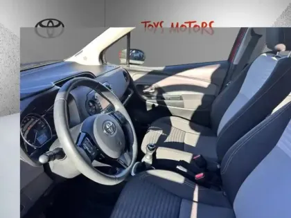 Photo 13 Toyota Yaris 70 VVT-i France