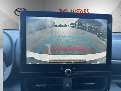 Photo 23 Toyota Yaris Hybride 116h Design MC24