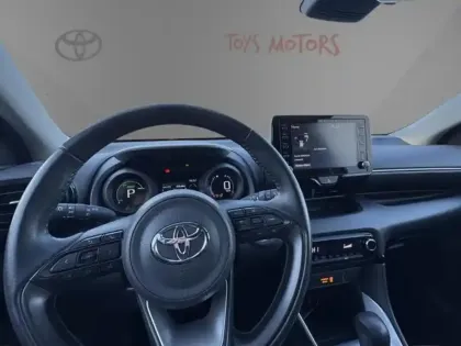 Photo 8 Toyota Yaris Hybride 116h Design Pack MY22