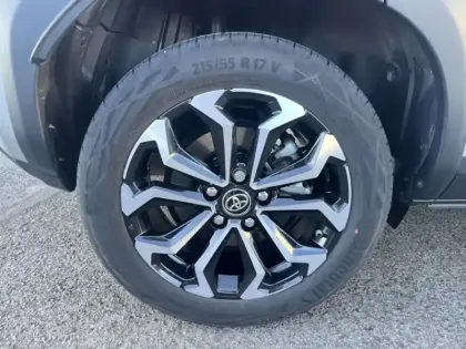 Photo 15 Toyota Yaris Hybride 1.5 HYBRID 116H DESIGN