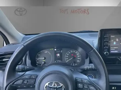 Photo 17 Toyota Yaris Hybride 116h Dynamic