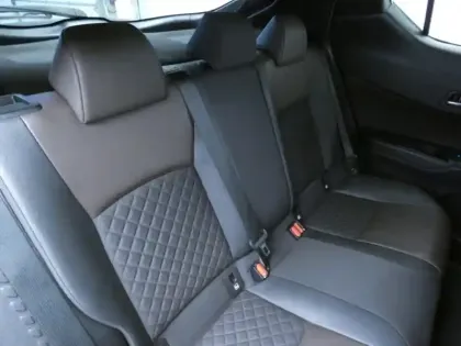 Photo 6 Toyota C-HR 1.8 HYBRIDE 122 DISTINCTIVE