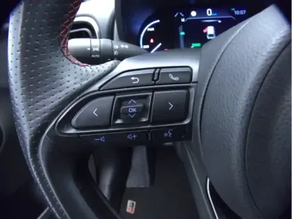 Photo 27 Toyota Yaris Hybride 1.5 HYBRID 116H GR SPORT AUTO