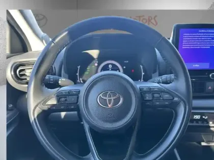 Photo 15 Toyota Yaris Hybride 116h Design MC24