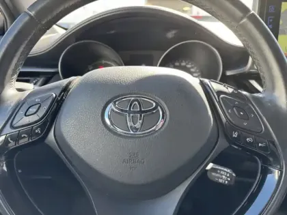 Photo 15 Toyota C-HR 1.8 HYBRIDE 122 DYNAMIC ch