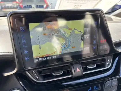 Photo 16 Toyota C-HR 1.8 HYBRIDE 122 DYNAMIC ch