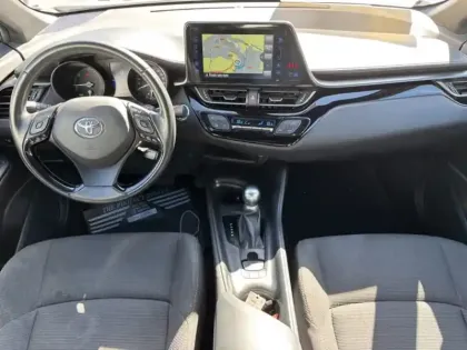 Photo 9 Toyota C-HR 1.8 HYBRIDE 122 DYNAMIC ch