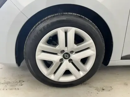 Photo 18 Renault Clio  TCe 90