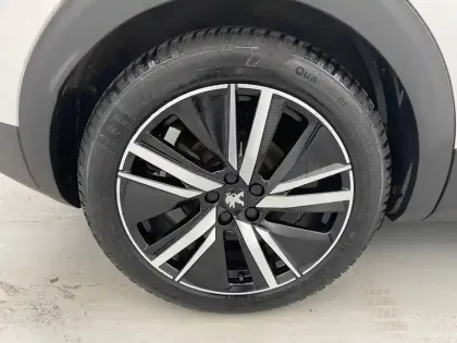 Photo 19 Peugeot 3008  Hybrid 225 e-EAT8