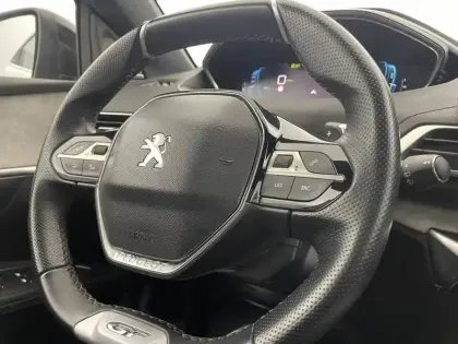 Photo 31 Peugeot 3008  Hybrid 225 e-EAT8