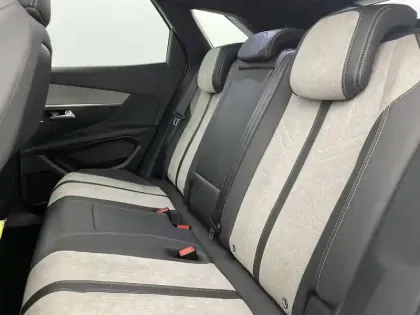 Photo 15 Peugeot 3008  Hybrid 225 e-EAT8