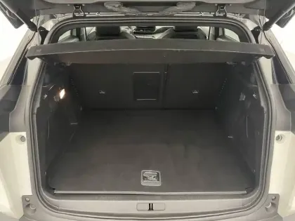 Photo 13 Peugeot 3008  Hybrid 225 e-EAT8