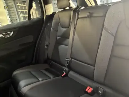 Photo 18 Volvo V60  T6 AWD Hybride Rechargeable 253 ch + 145 ch Geartronic 8