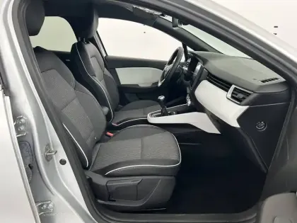 Photo 11 Renault Clio  TCe 90