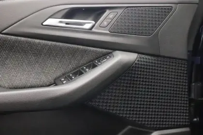 Photo 38 BMW Serie 2 Active Tourer 225e xDrive 245 ch DKG7