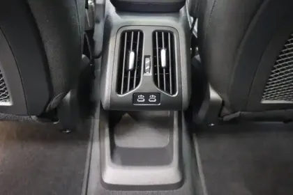 Photo 31 BMW Serie 2 Active Tourer 225e xDrive 245 ch DKG7