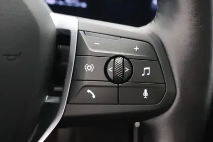 Photo 33 BMW Serie 2 Active Tourer 225e xDrive 245 ch DKG7