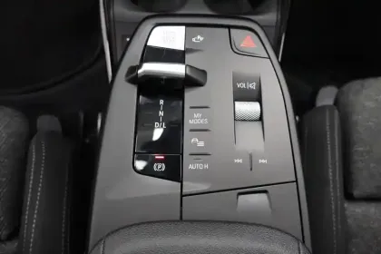 Photo 35 BMW Serie 2 Active Tourer 225e xDrive 245 ch DKG7