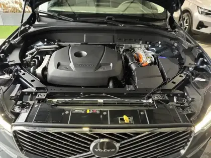 Photo 20 Volvo Xc60  T6 AWD Hybride rechargeable 253 ch+145 ch Geartronic 8
