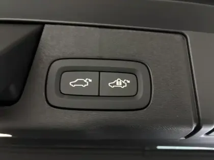 Photo 19 Volvo Xc60  T6 AWD Hybride rechargeable 253 ch+145 ch Geartronic 8