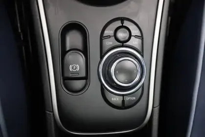 Photo 33 Mini Mini Countryman 125 - 95 ch ALL4 BVA6