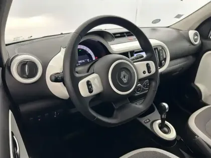 Photo 9 Renault Twingo  III Achat Intégral - 21