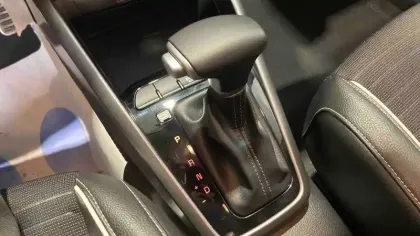 Photo 15 Kia Stonic  1.0 T-GDi 100 ch DCT7