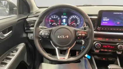 Photo 13 Kia Stonic  1.0 T-GDi 100 ch DCT7