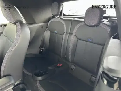 Photo 12 Mini Cooper  Cabrio C 163ch Favoured DKG7