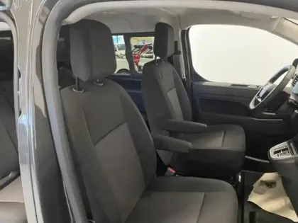 Photo 9 Peugeot Expert  Fg M 2.2 Diesel 180ch Cabine Approfondie Fixe automatique