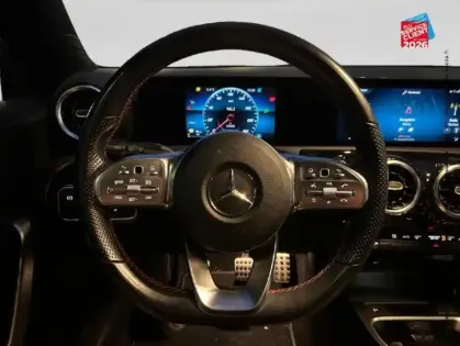 Photo 11 Mercedes Classe A  180 136ch AMG Line GPS Camera