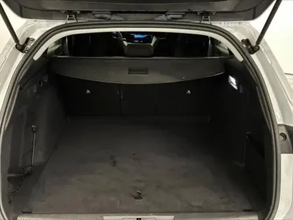 Photo 7 Peugeot 308  SW 1.5 BlueHDi 130ch S&S Active Pack EAT8