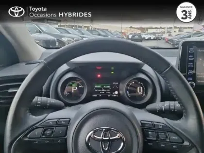 Photo 12 Toyota Yaris  116h Design 5p MY22