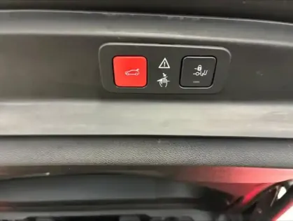 Photo 8 Peugeot 5008  1.6 PureTech 180ch E6.c Crossway S&S EAT8