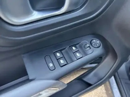 Photo 11 Citroën C5 aircross  Hybrid 225ch C-Series e-EAT8