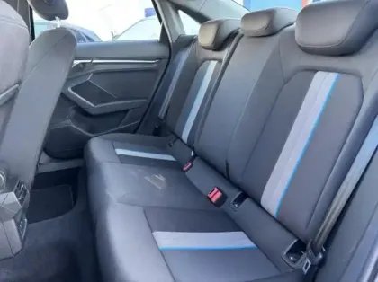 Photo 11 Audi A3  Berline 35 TFSI 150ch Design