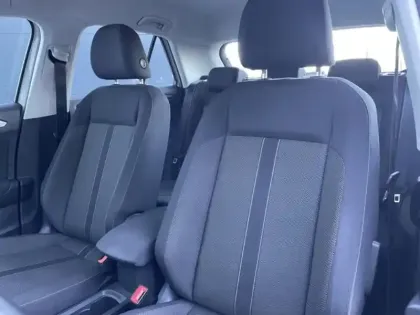 Photo 11 Volkswagen T-roc  1.0 TSI 110ch Life