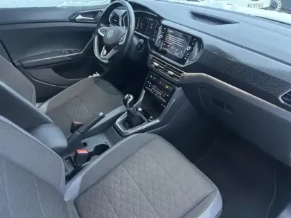 Photo 6 Volkswagen T-cross  1.0 TSI 110ch R-Line Tech