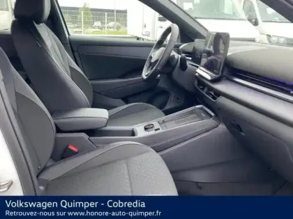 Photo 8 Volkswagen T-roc  1.5 eTSI 150ch R-Line DSG7